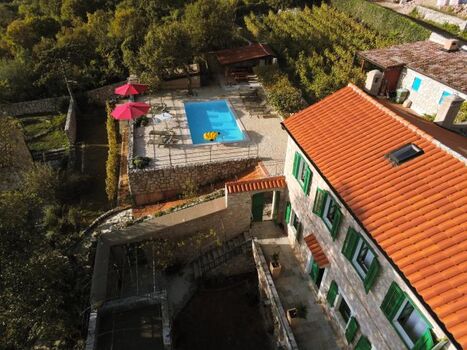 Villa Vesna - Ferienhaus für 8 Personen 