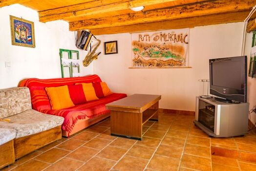 Villa Vesna - Wohnzimmer mit TV