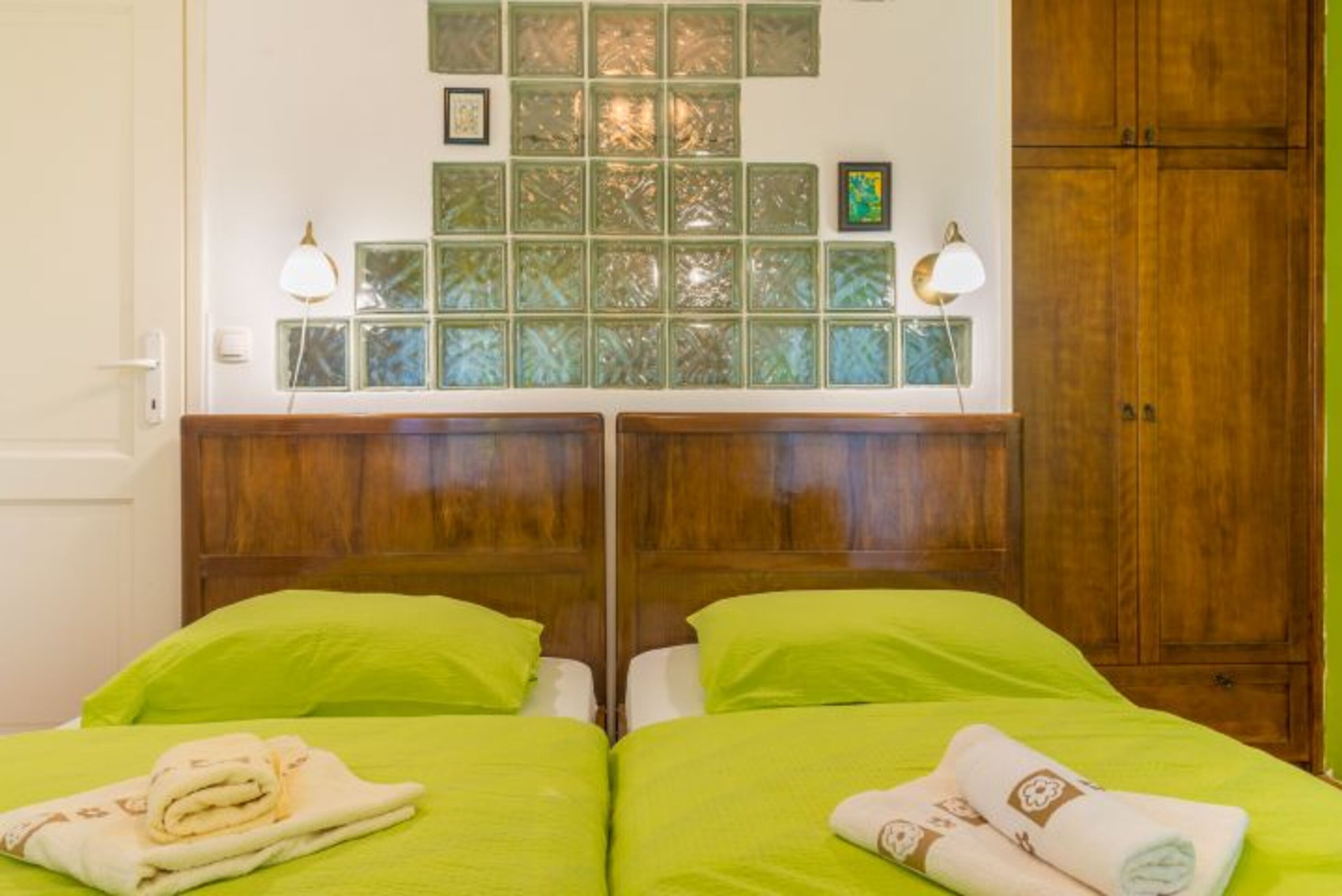 Villa Vesna - 1. Schlafzimmer EG mit eigenem Bad 