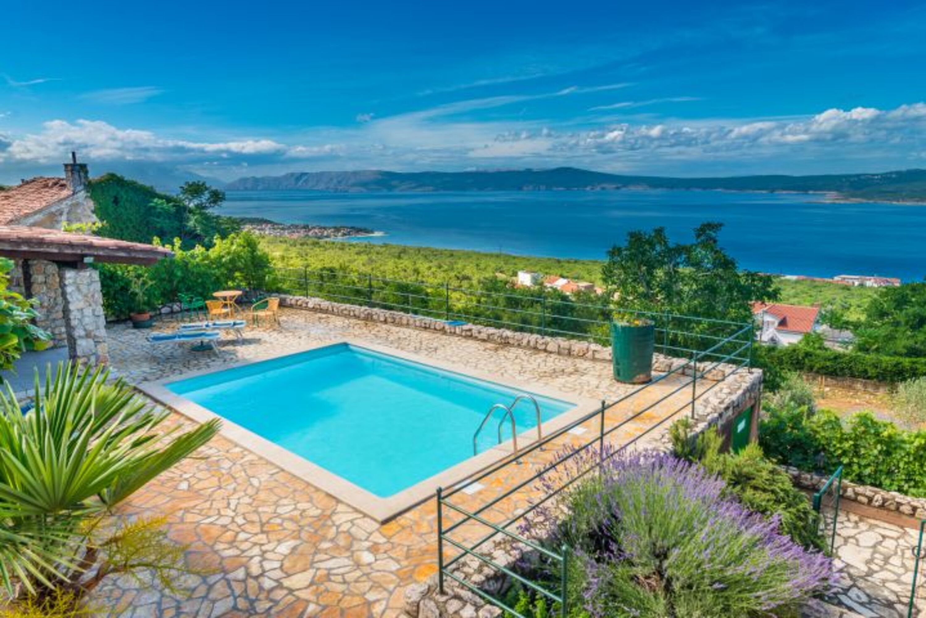 Villa Milka - Pool mit der Aussicht
