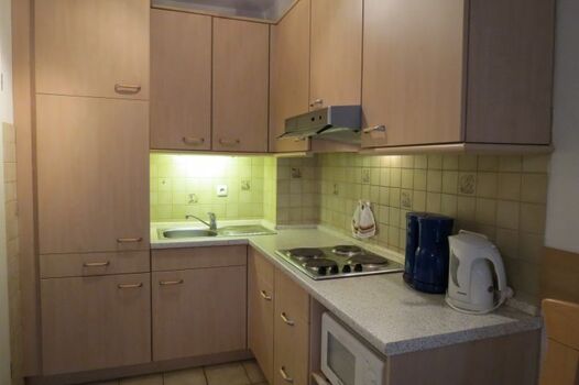 Küche mit Geschirrspüler