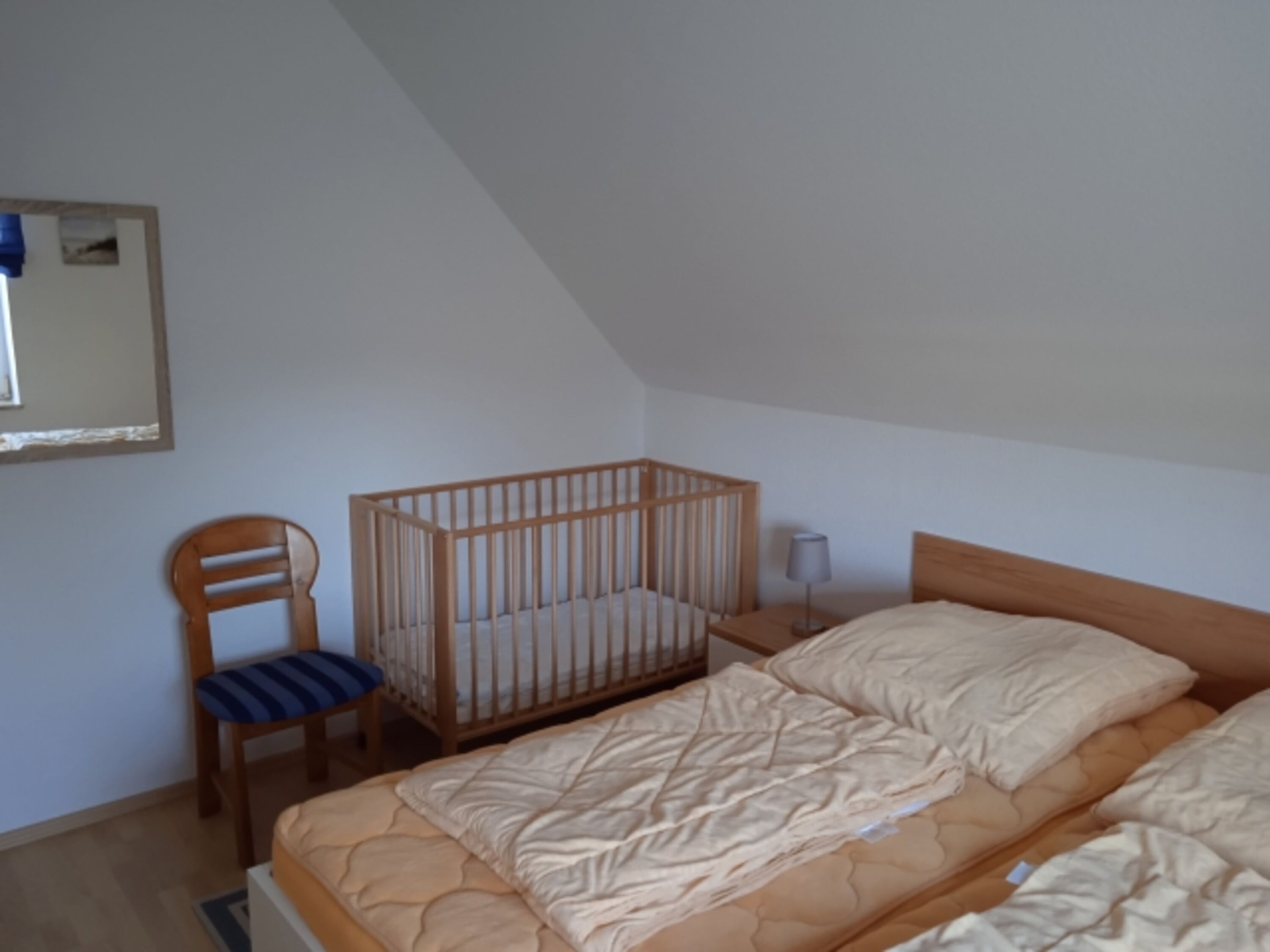 Schlafzimmer 1