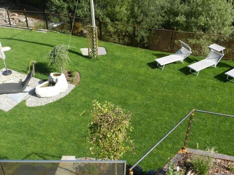 Liegewiese am rauschenden Bach