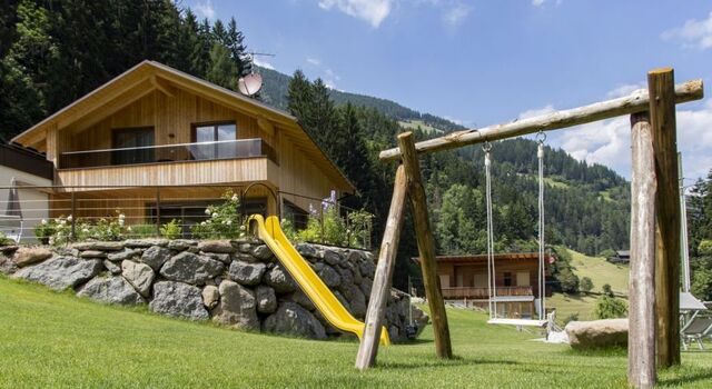 Chalet de Ultimis - ein Haus für sich alleine, Zaun, WLAN,  ...