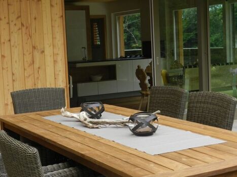 Gemütlich im Freien sitzen