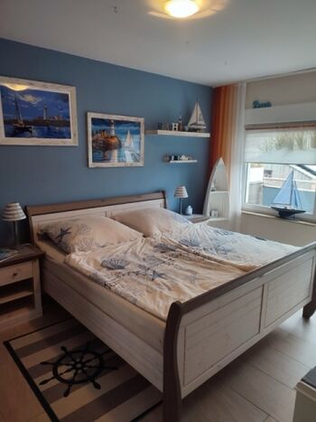Schlafzimmer 2mit Balkon / Meerblick