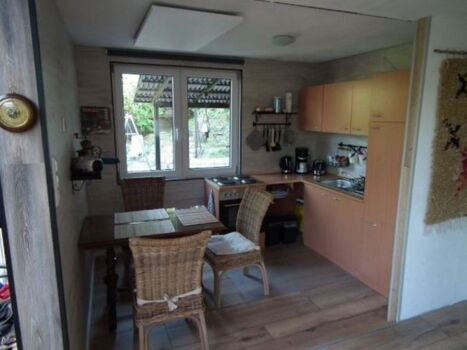 die Wohnküche mit Essbereich