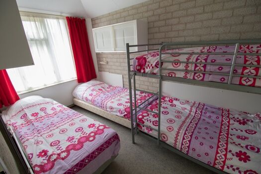 Schlafzimmer 2 (bis 4 pers)