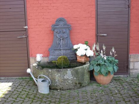 Brunnen im Hof