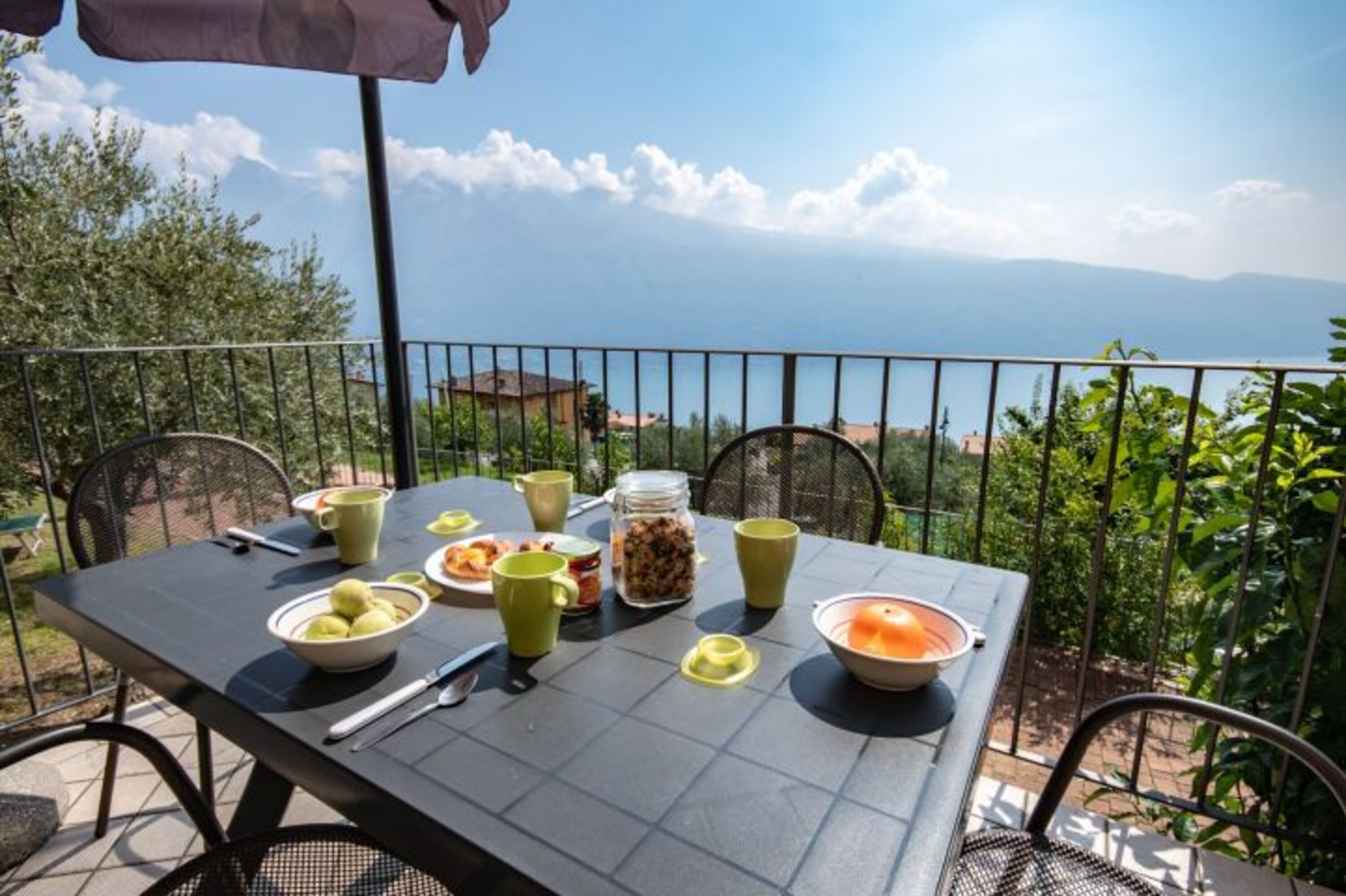 Balkon mit Seeblick