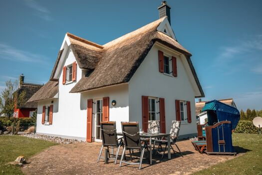 Terrasse mit Bestuhlung /Strandkorb