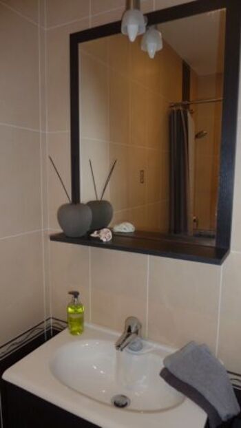 Bad Ensuite / Waschbecken