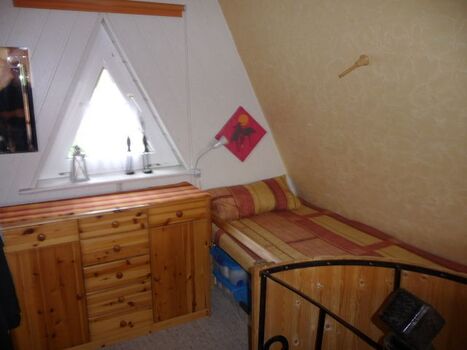 Kinderbett im Obergeschoss 