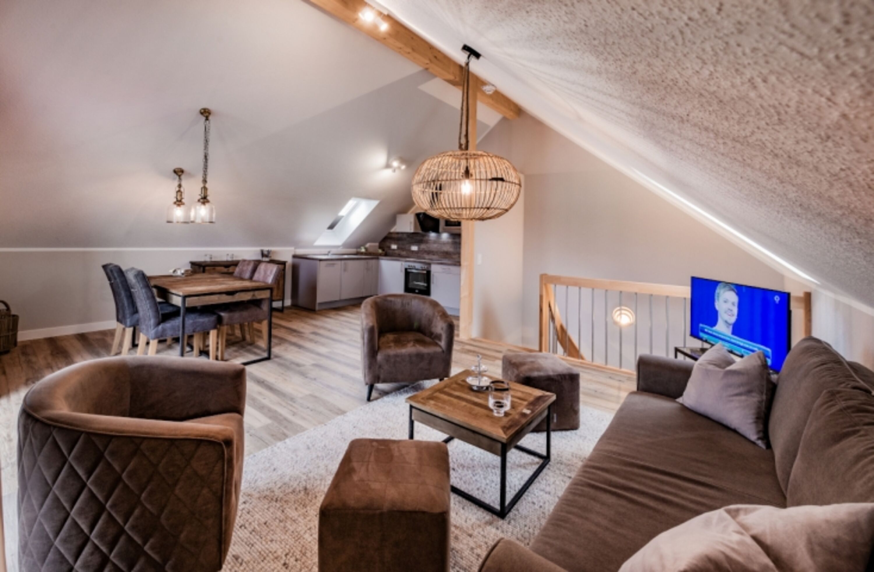 Wohn- und Esszimmer im Obergeschoss