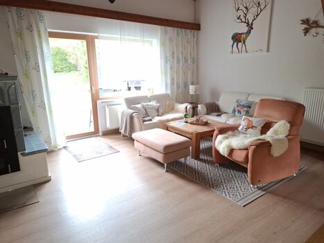 Zugang zu Terrasse und Garten