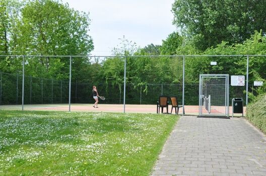 Tennisplatz vom Park de Kreek