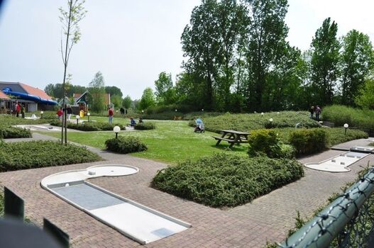 Minigolfplatz im Park de Krrek