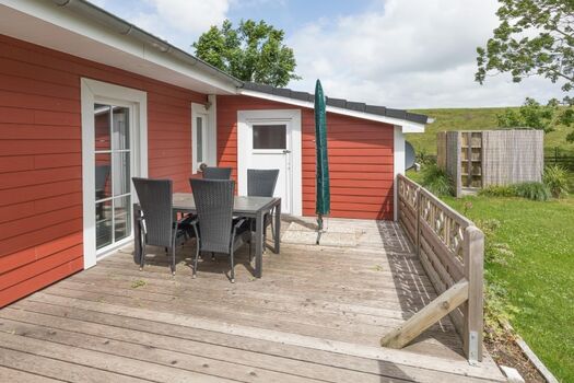 Altes Schäferhaus - genießen Sie ihr Frühstück auf der geschützten sonnigen Terrasse 