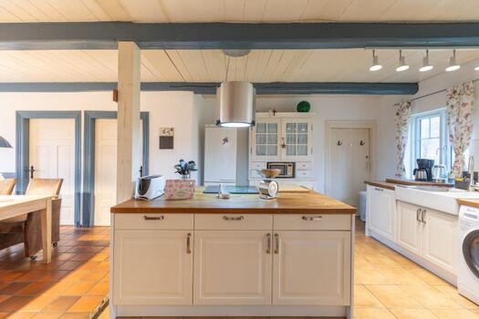 Juwel am Deich - offene Wohnküche für gesellige Abende 