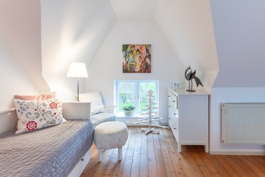 Juwel am Deich - ausziehbares Kojenbett im OG