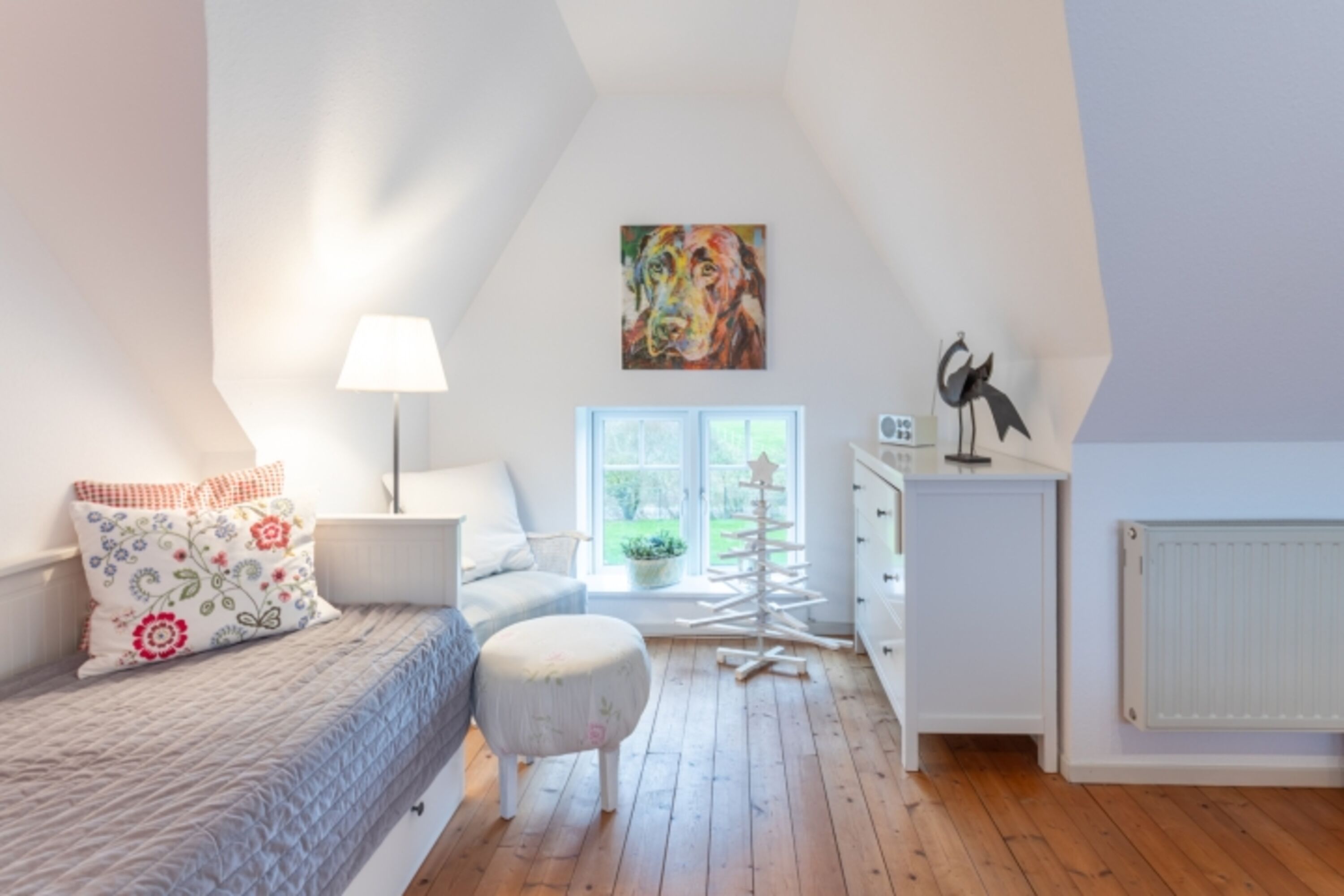 Juwel am Deich - ausziehbares Kojenbett im OG