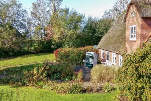 Freesenhuus Althorsbüll - 800m² großes Grundstück mit traumhaftem Garten 