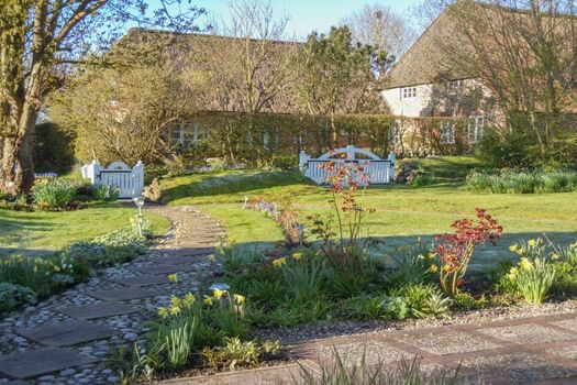 Freesenhuus Althorsbüll - Der traumhafte Garten lädt zum verweilen ein 