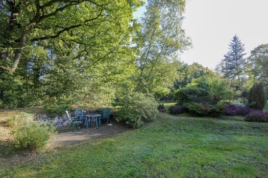 In de Bargen - Überall auf dem Grundstück findet man kleine Ruheoasen 