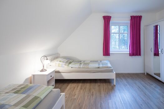 In de Bargen - Schlafzimmer mit zwei Einzelbetten ( 90x 200 ) 