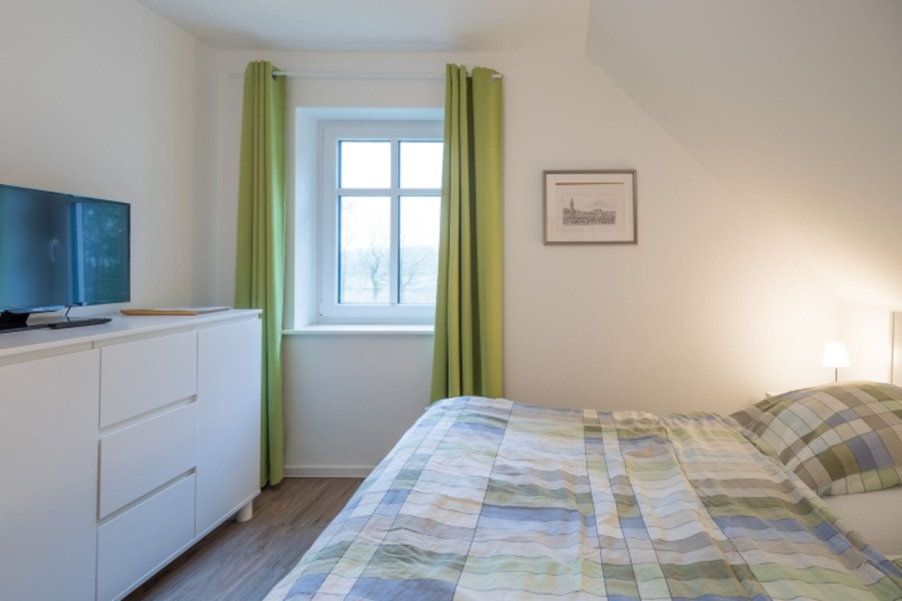 In de Bargen - Schlafzimmer mit großem Doppelbett ( 180x200 )