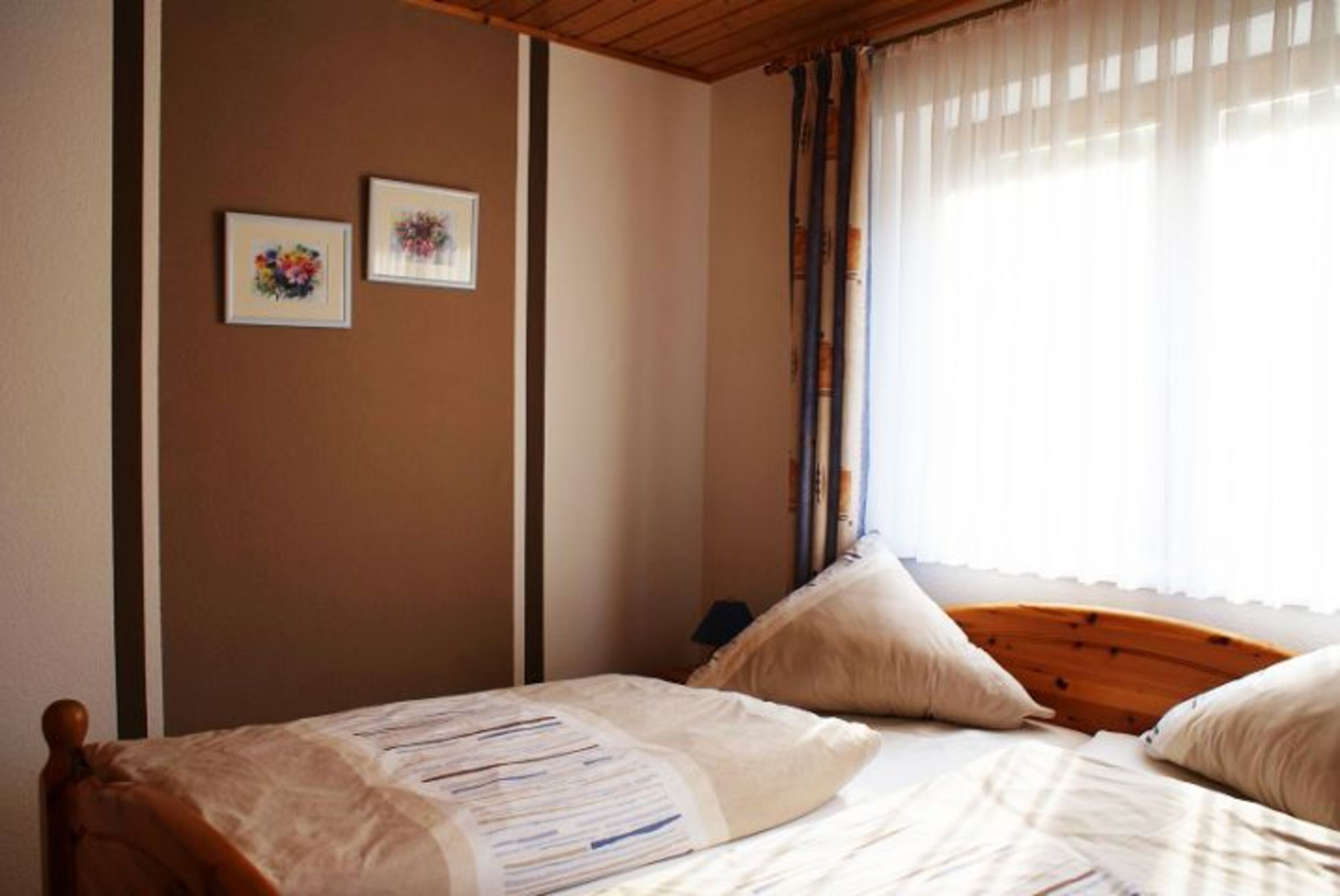 Schlafzimmer 1