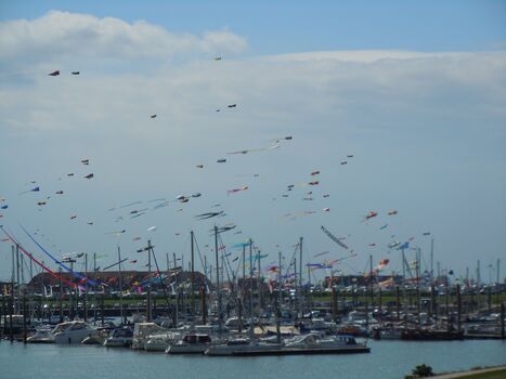 Drachenfest am Strand