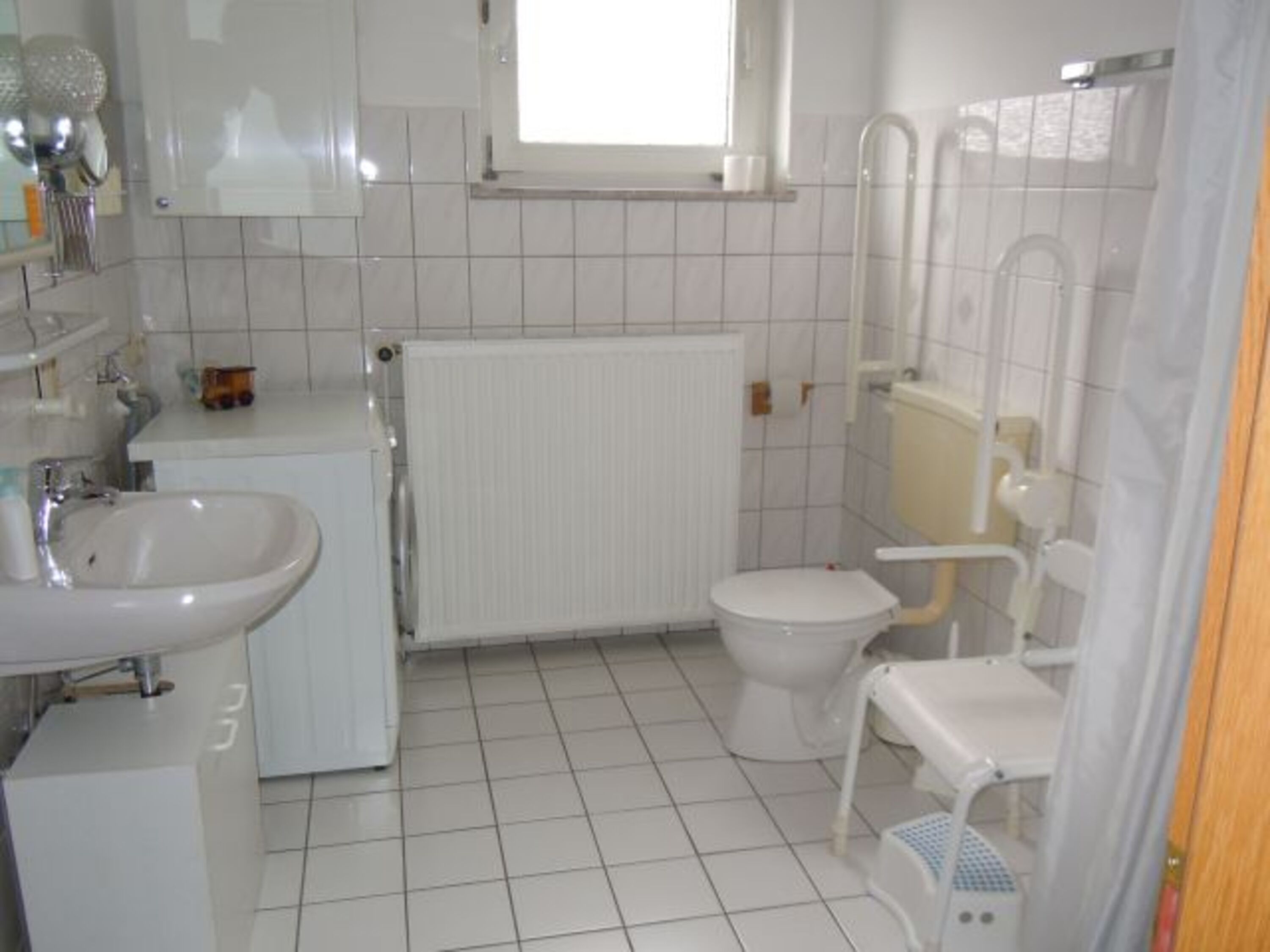 Bad:Stützgriff am WC