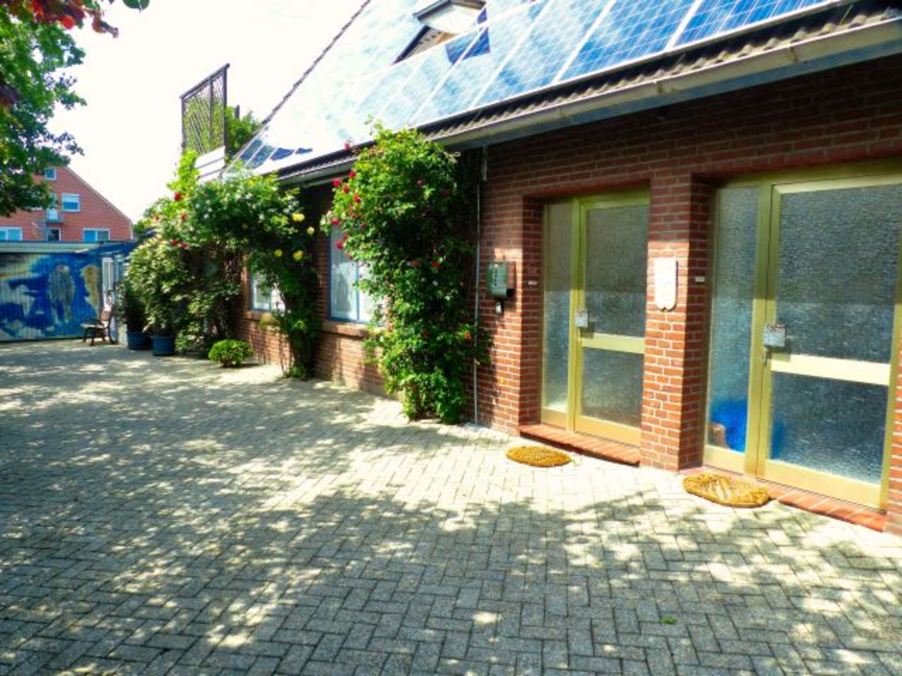 Seitenansicht, Eingang 1.Tür