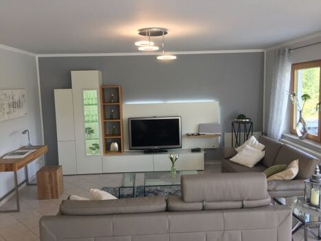 modernes, gemütliches Wohnzimmer