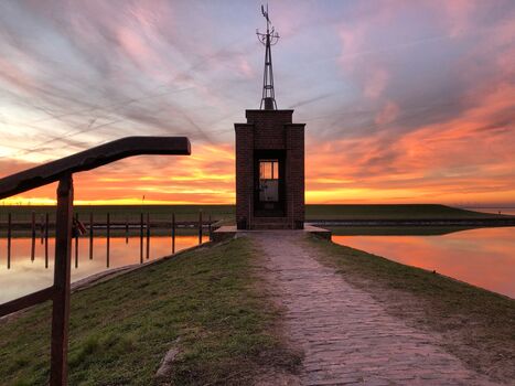 Abendstimmung am Dangaster Hafen
