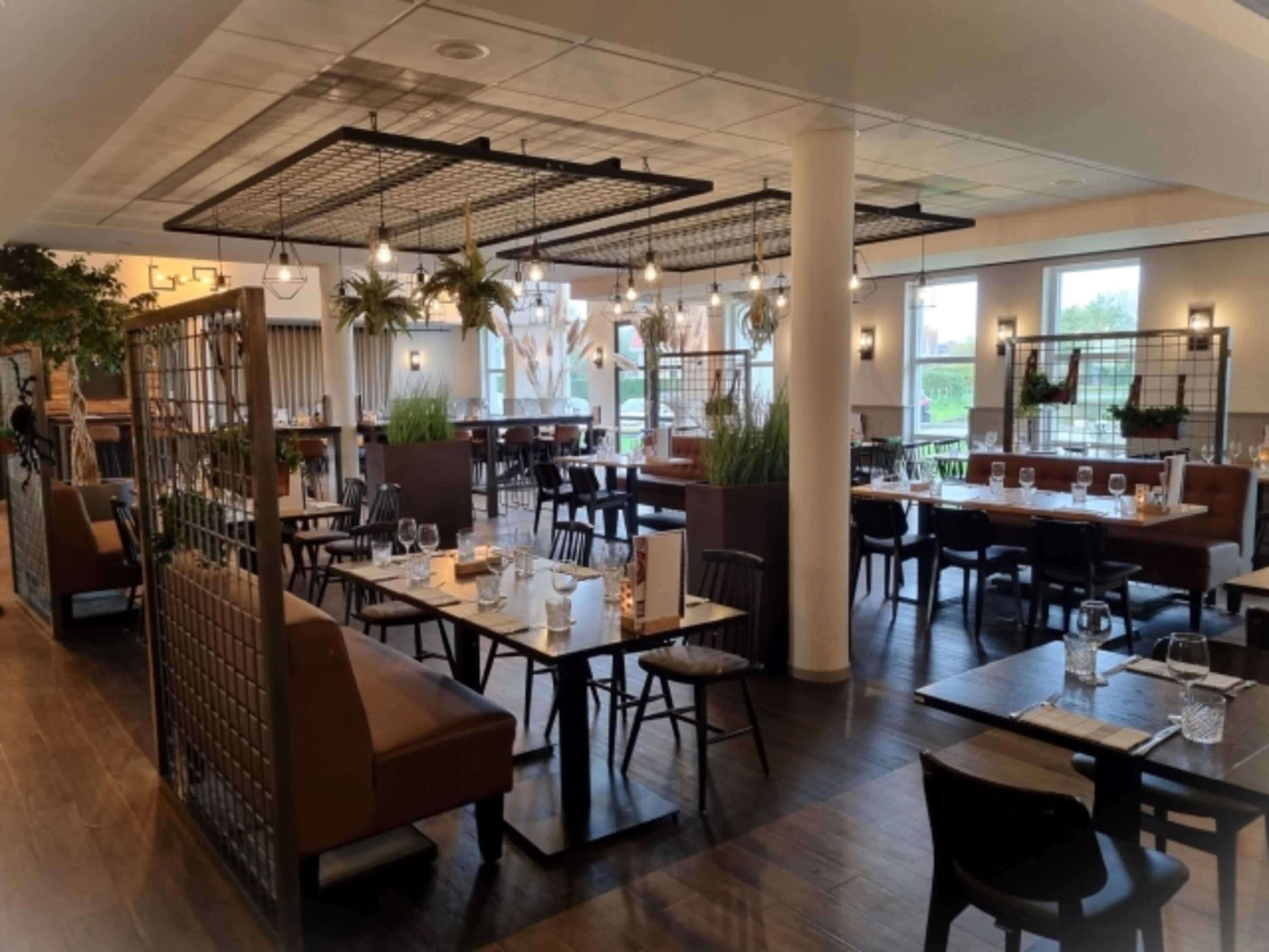 Stilvolles Restaurant im Parkzentrum