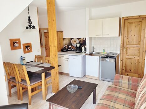 Offener Wohn-/Essbereich mit Kochzeile