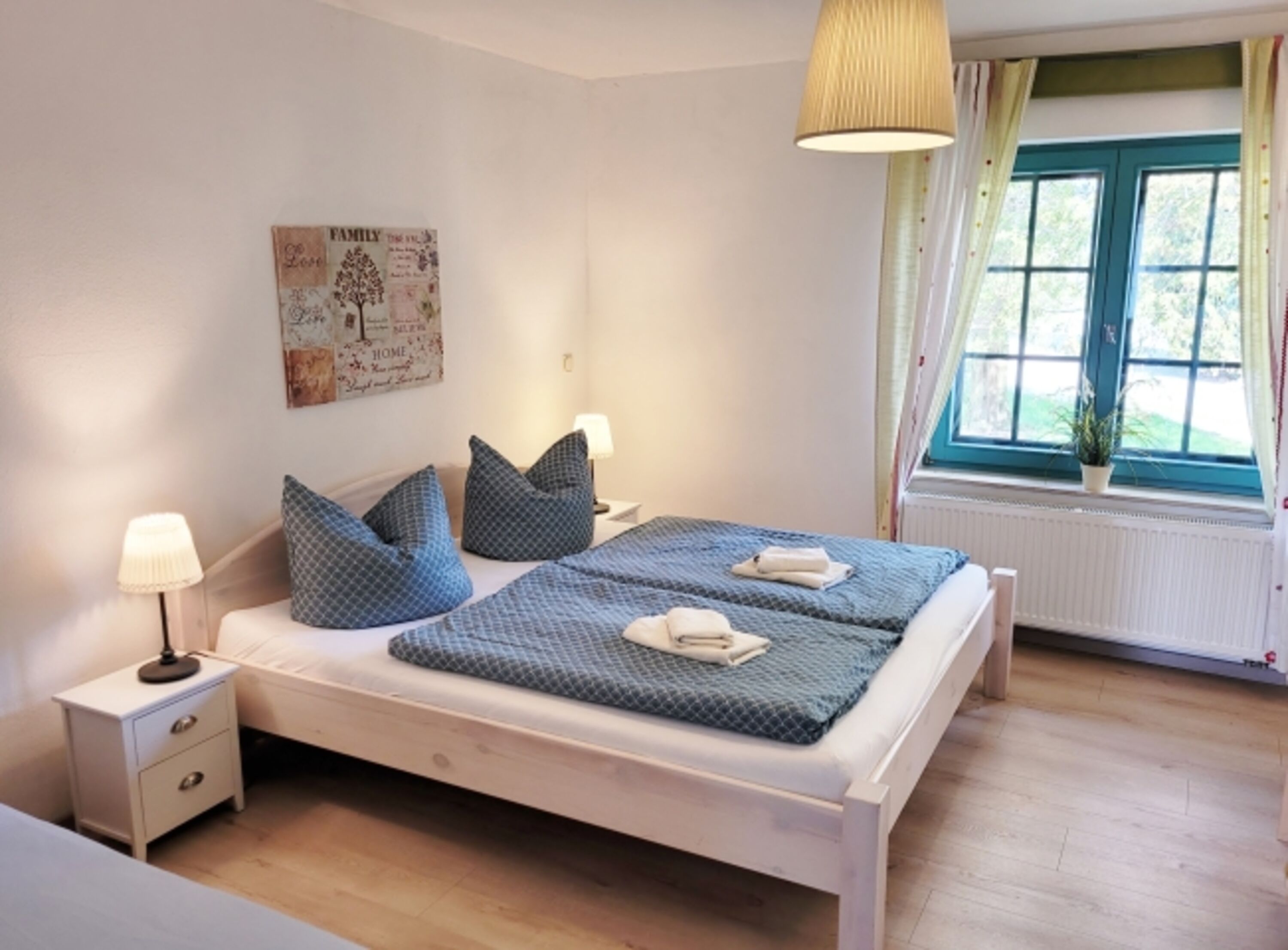 Großes Schlafzimmer