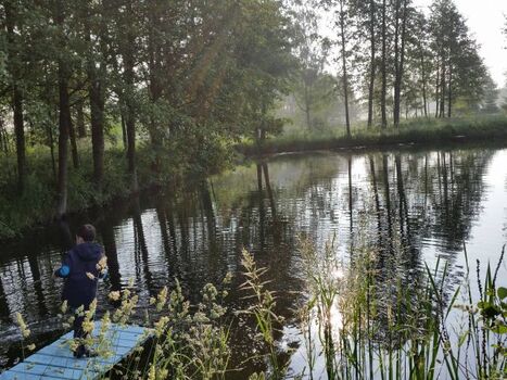 An einem der 4 eigenen Teiche