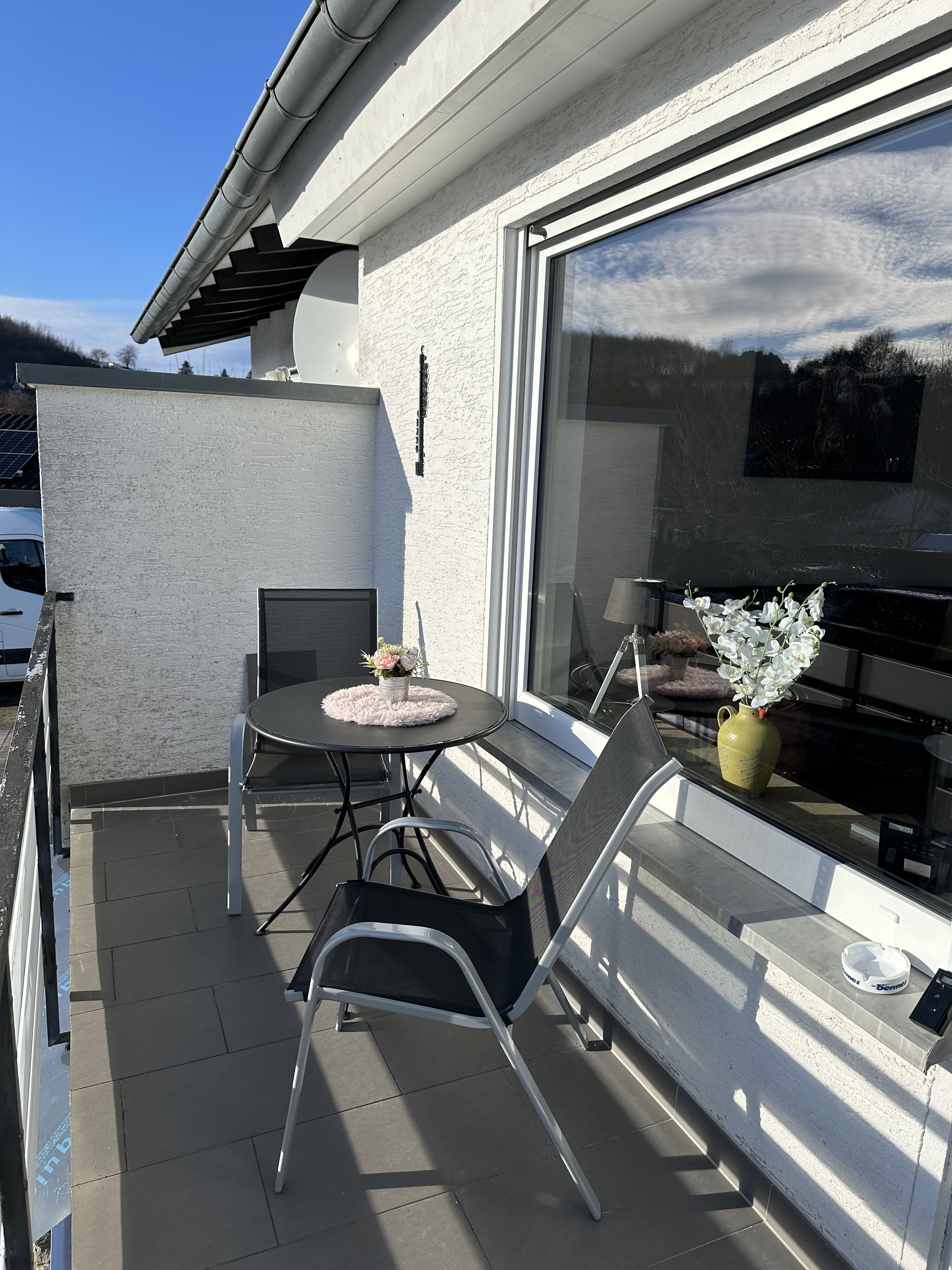 Sonniger Balkon