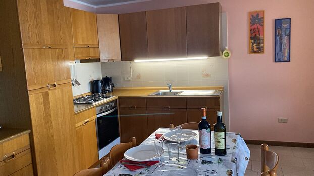 Küche mit allem was man braucht