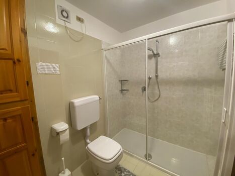 Bad mit ebenerdiger Dusche