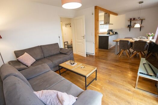 Modernes Ferienhaus mit traumhaftem Ausblick, Zaun, WLAN