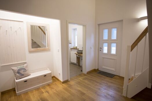 Der großzügige Eingangsbereich