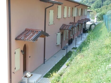 Hausansicht Eingänge