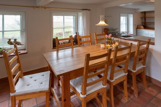 Esstisch im Wohnraum