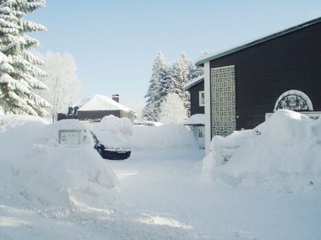 Haus Hopfe im Winter 