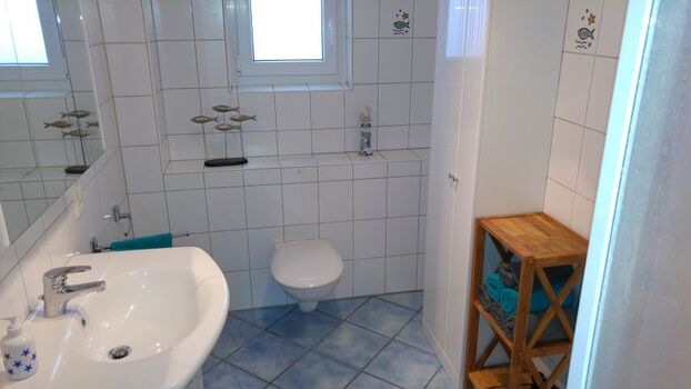 Badezimmer mit Dusche