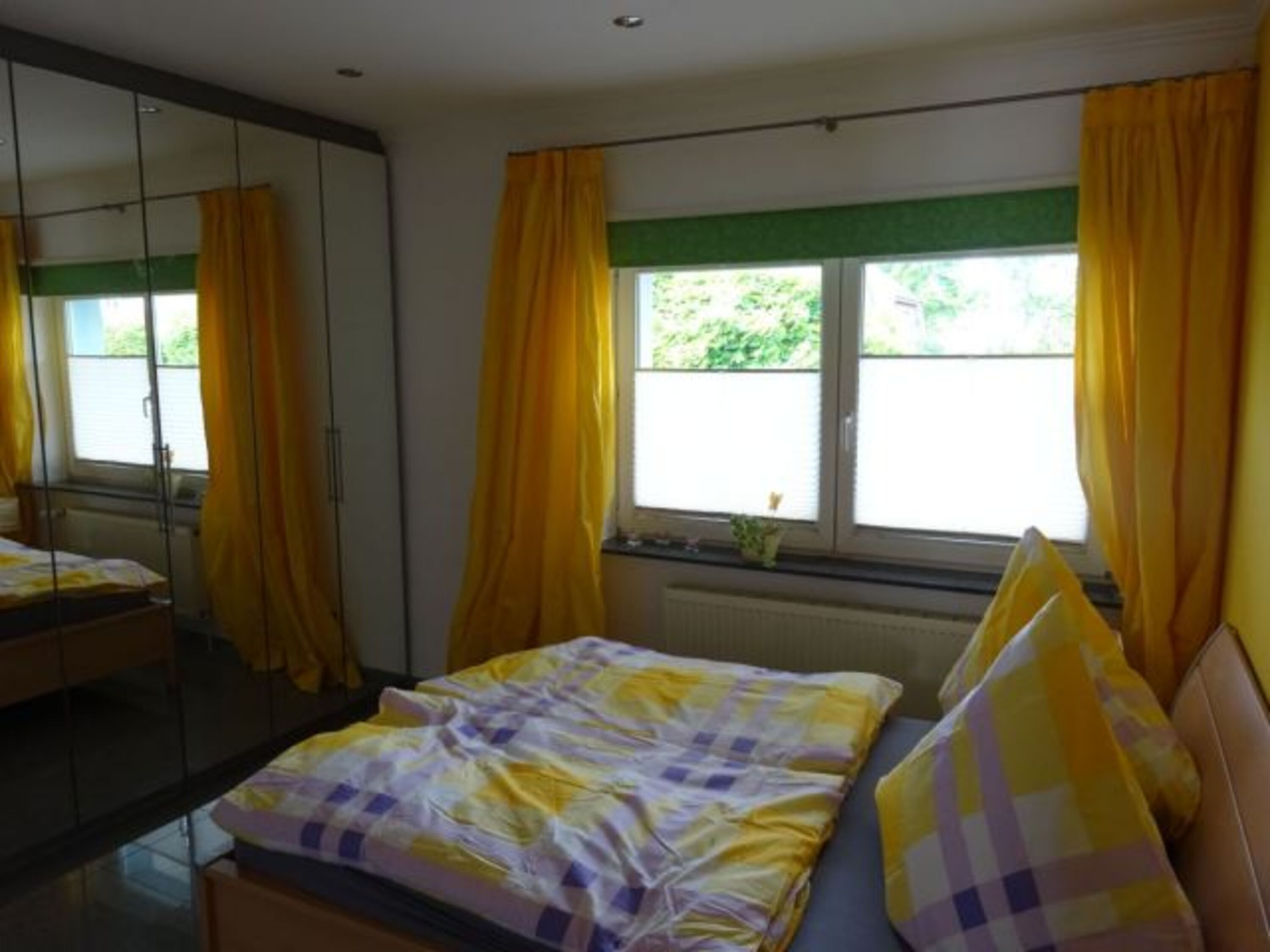 Schlafzimmer 2
